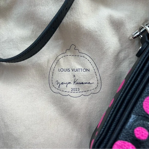 Louis VuittonxYayoi Kusama 2023 Monogram Embossed Dots Empreinte Pochette Métis - Picture 14 of 16